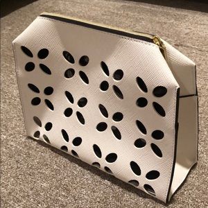 Estée Lauder makeup bag